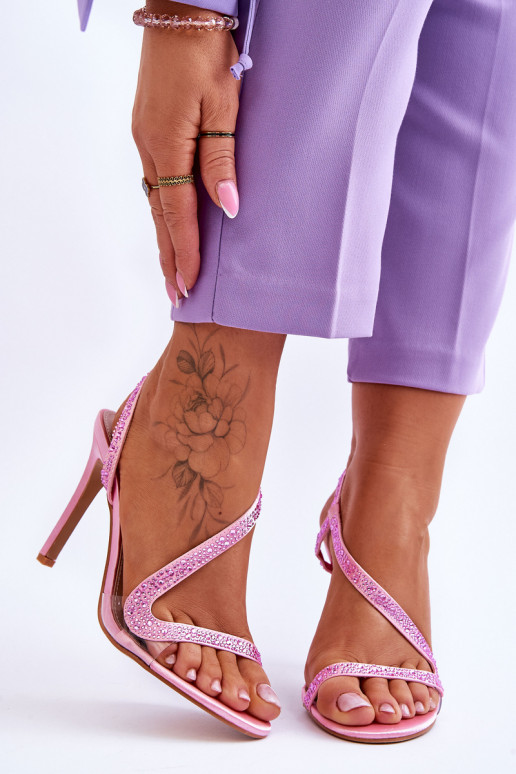 Elegantiško stiliaus Įsispiriamo modelio sandalai su kulniukais rožinės spalvos Colima