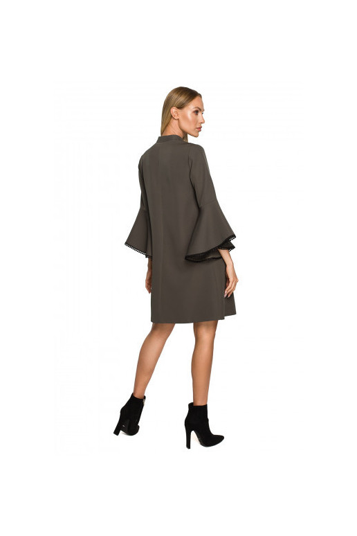 Klasikinė suknelė su dailiomis...