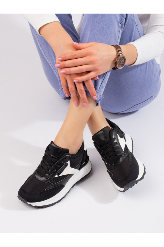   juodos spalvos sportiniai batai su aukšta platforma Shelovet