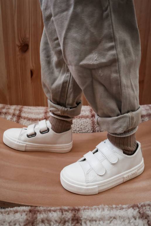 Vaikiški   laisvalaikio batai su lipniais užsegimais BIG STAR KK374093 baltos spalvos