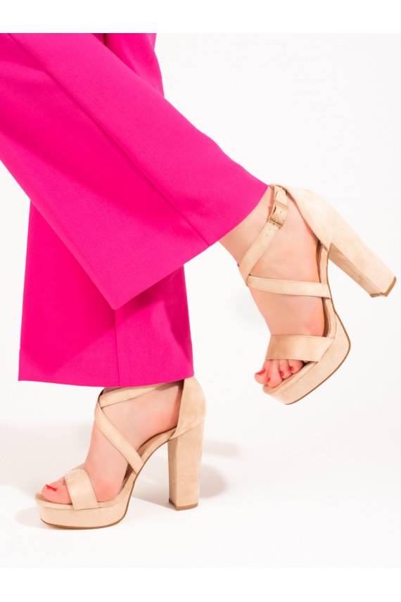 basutės su aukštu kulnu Shelovet 