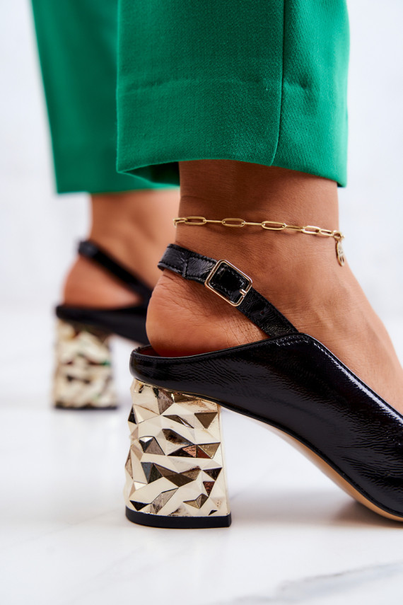   Bateliai su kulniukais  05427-01 juodos spalvos