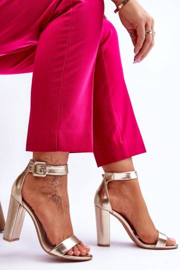 sandalai su kulniukais aukso spalvos Georgina 2