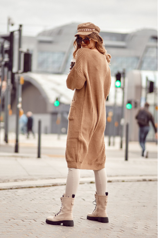 Šiltas ilgas mezgtinis kapučino spalvos 321970