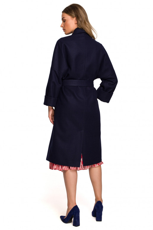 Stilingas mėlynos spalvos paltas