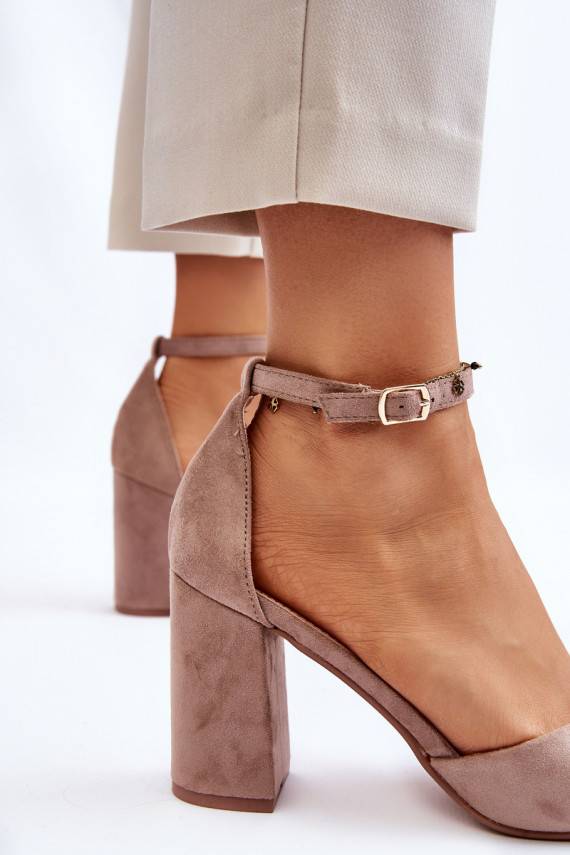 Zomšiniai bateliai su kulniukais smėlio spalvos Lexie