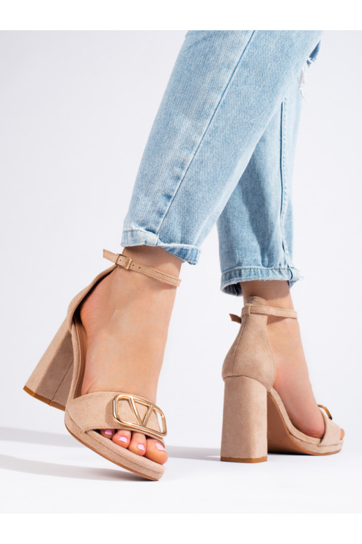   sandalai su aukštu kulnu smėlio spalvos Vinceza
