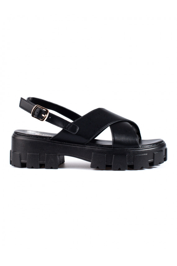 juodos spalvos sandalai su masyvia platforma Vinceza