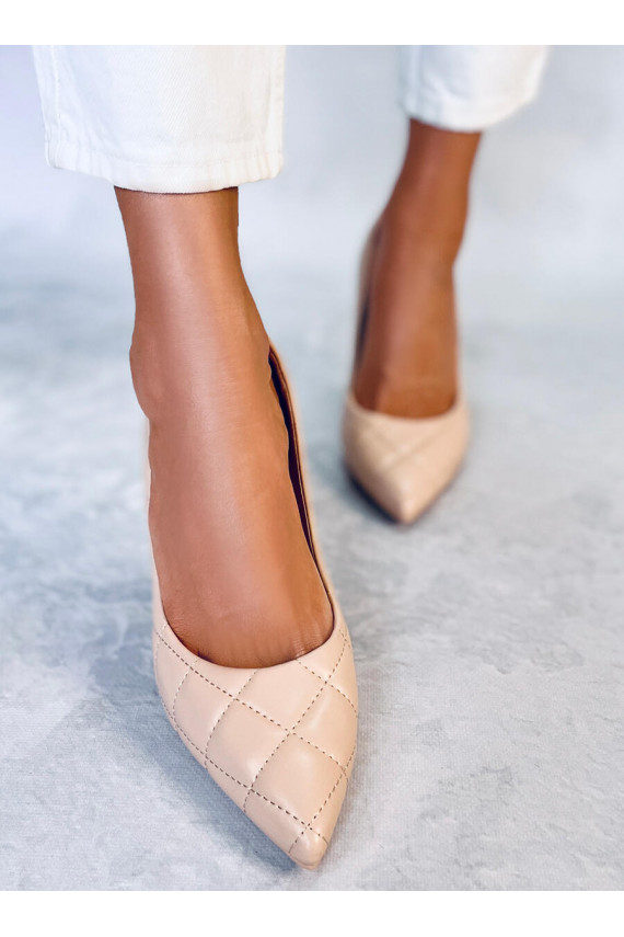 Bateliai plonu kulniuku   RAQUEL NUDE