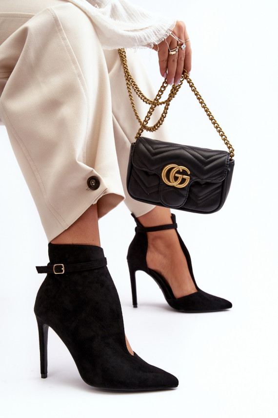 Zomšiniai batai   su plonais kulniukais juodos spalvos Amalundi