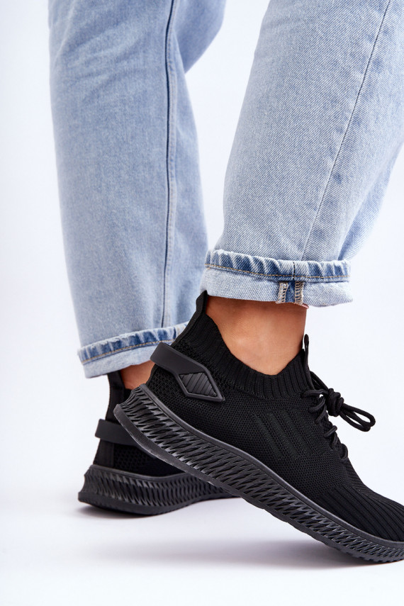   Įsispiriamo modelio  sportiniai bateliai juodos spalvos Zauna