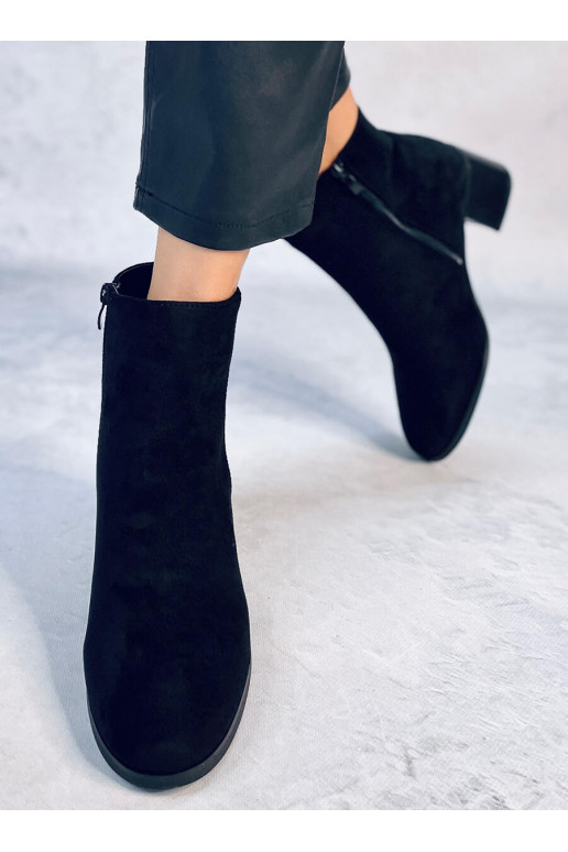Moteriški batai su kulniukais juodos spalvos  ANNIE BLACK
