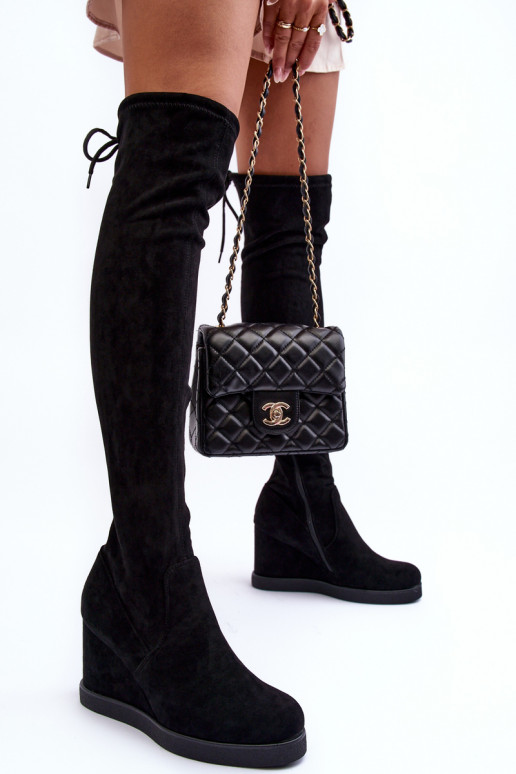 iš zomšos ilgi batai ilgaauliai batai su platforma juodos spalvos Mephal