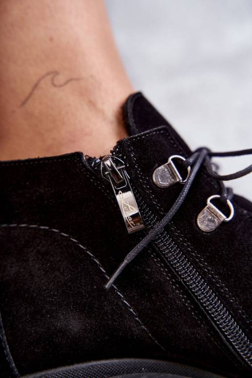   iš zomšos Aulinukai su dirželiais juodos spalvos Marianne