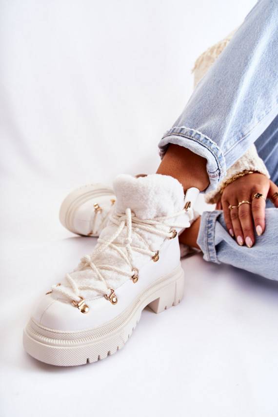   pašiltinti Aulinukai batai baltos spalvos Arisa