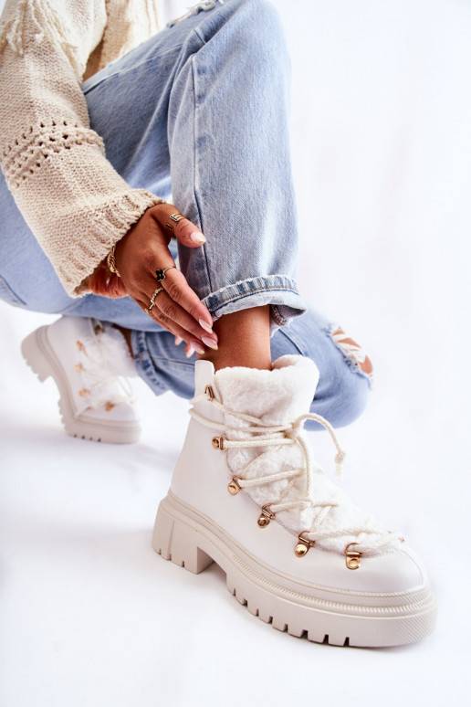   pašiltinti Aulinukai batai baltos spalvos Arisa