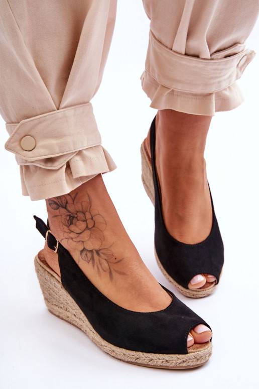 Zomšinės platforminės basutės juodos spalvos Elsie