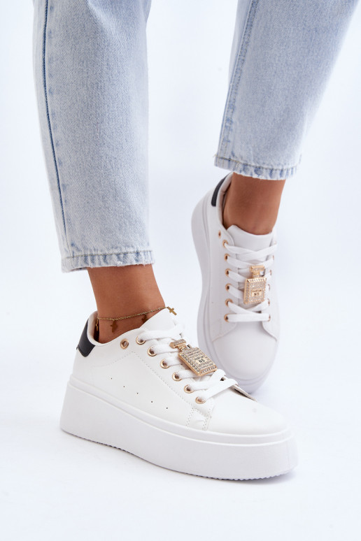 Sneakers modelio batai   su ornamentais baltos spalvos Celedria