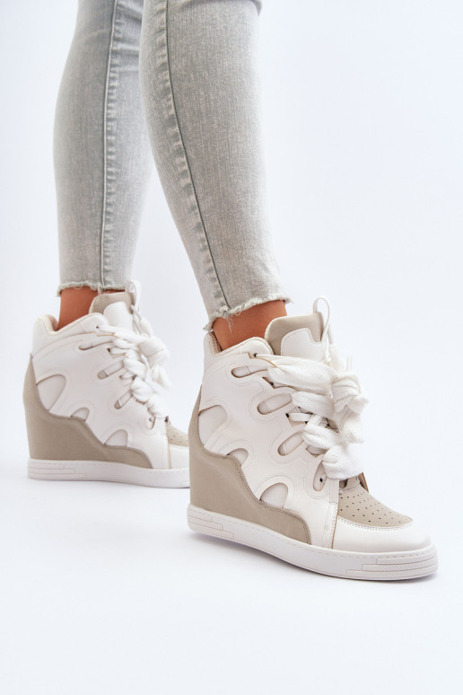   Sneakers modelio batai  baltos spalvos Leoppa