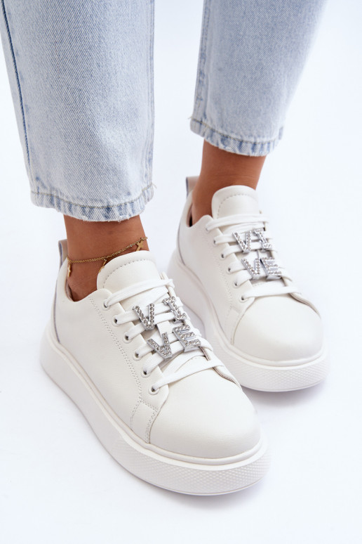   Sneakers modelio batai   su gražiomis detalėmis baltos spalvos Dysuria