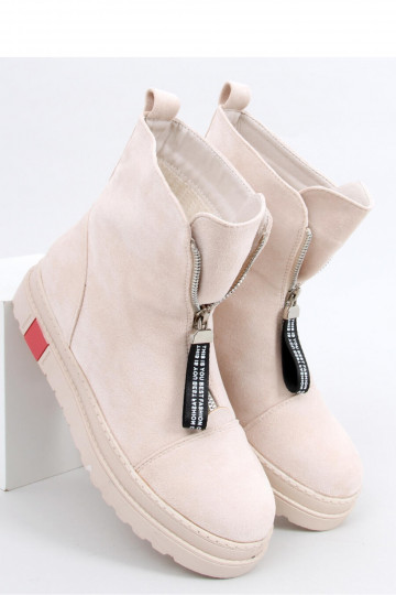 Aulinukai smėlio spalvos...