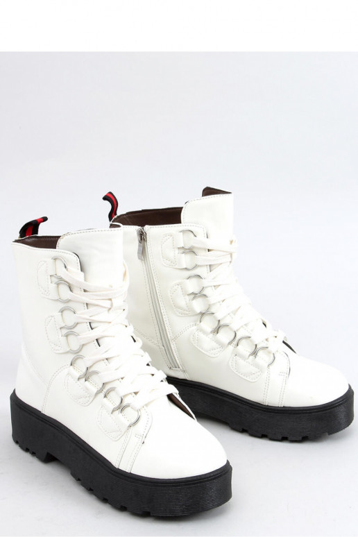 Aulinukai baltos spalvos Inello