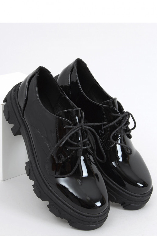 Juodos spalvos mokasinai su lako efektu