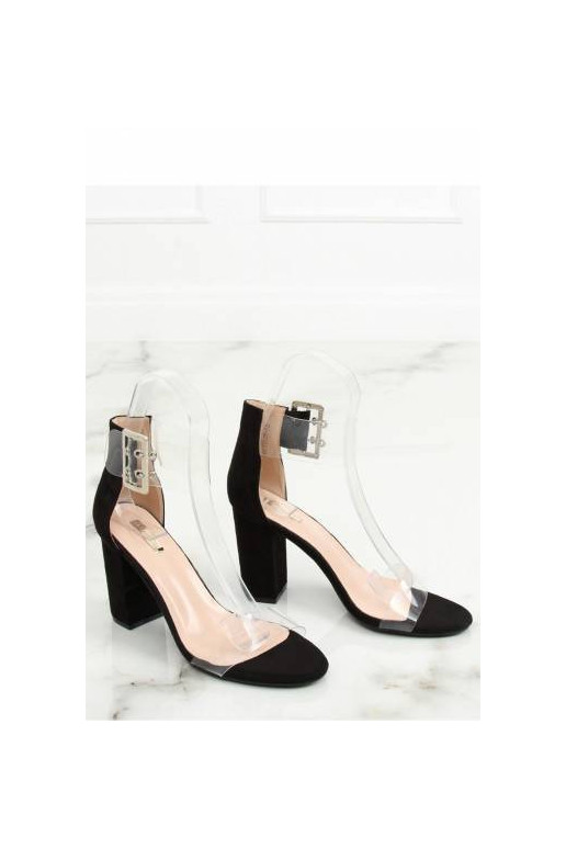 Batelia su kulniukais juodos spalvos...