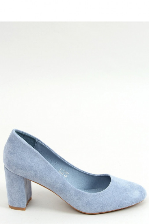 Plačiakulniai bateliai iš Inello