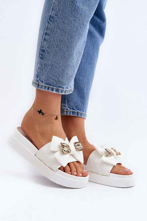   Šlepetės su kaspinais i m baltos spalvos Katterina