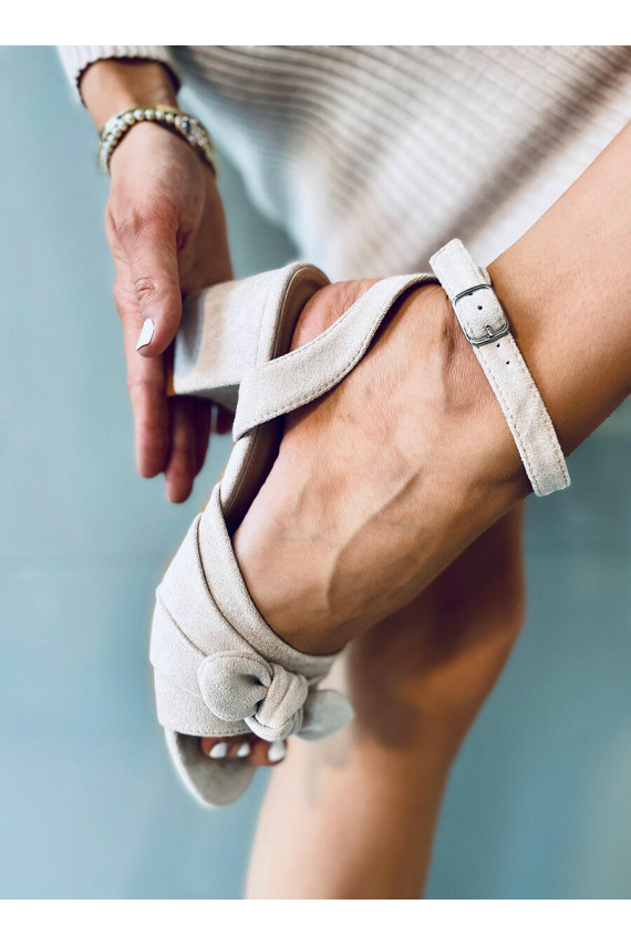 Stilingos aukštakulnės basutės GISELLE BEIGE