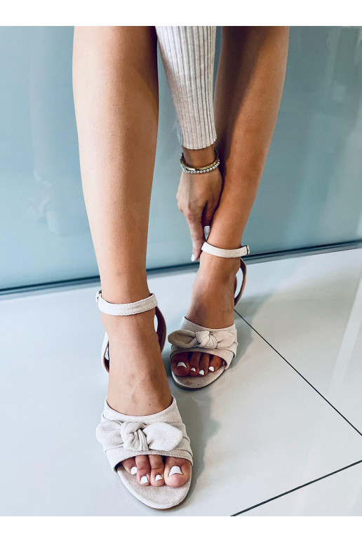 Stilingos aukštakulnės basutės GISELLE BEIGE