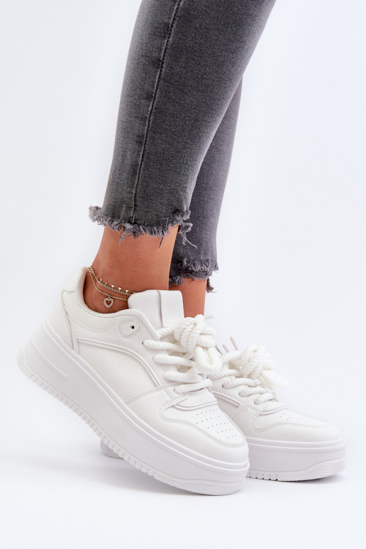 Sneakers modelio batai   su platforma iš eko odos baltos spalvos Vhisper