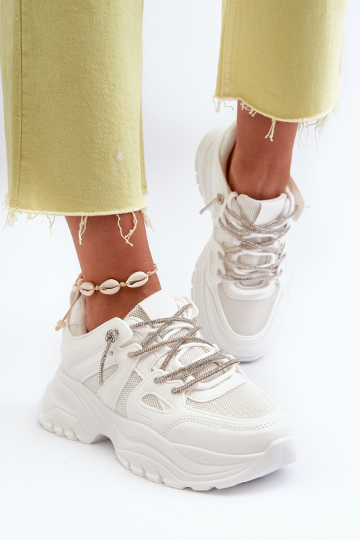 Sneakers modelio batai   su madingais masyviais padais  m baltos spalvos Relissa
