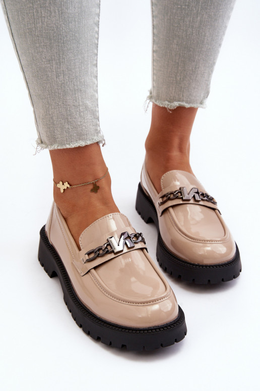 Mokasinai su lako efektu   su plačiais kulniukais smėlio spalvos Ezoma