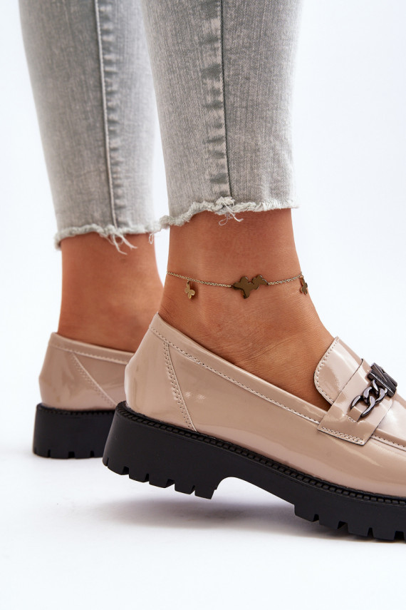 Mokasinai su lako efektu   su plačiais kulniukais smėlio spalvos Ezoma