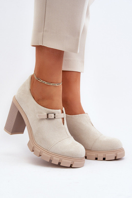   batai su kulniukais  dramblio kaulo spalvos Tauina