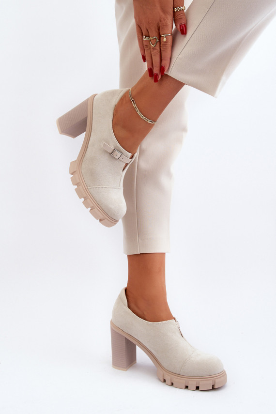   batai su kulniukais  dramblio kaulo spalvos Tauina