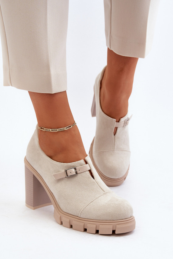   batai su kulniukais  dramblio kaulo spalvos Tauina