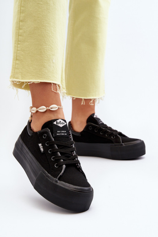 Laisvalaikio bateliai su platforma Lee Cooper LCW-24-31-2180 juodos spalvos