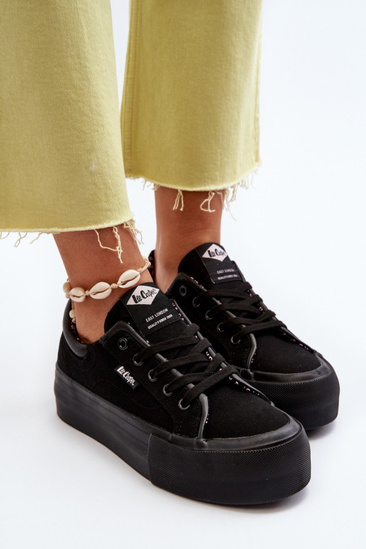 Laisvalaikio bateliai su platforma Lee Cooper LCW-24-31-2180 juodos spalvos