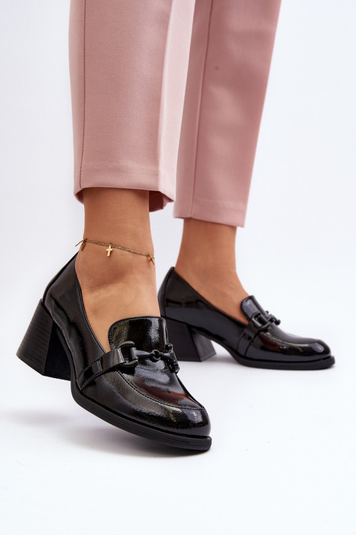 su lako efektu batai su kulniukais juodos spalvos Nireva