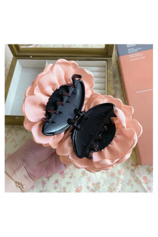 Segtukas plaukams kreminės spalvo