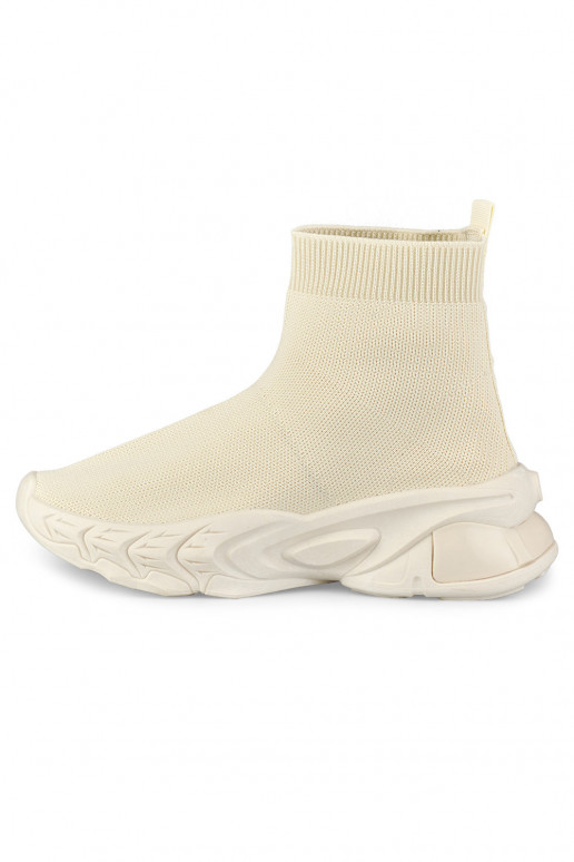 Moteriški smėlio spalvos batai Moteriški smėlio spalvos batai