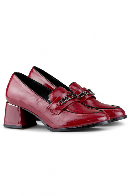 Elegantiški bateliai žemu kulniuku