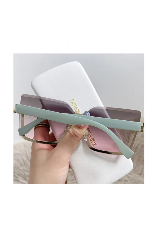 Elegantiški akiniai nuo saulės...