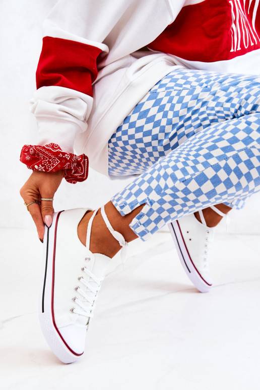 Klasikinio modelio laisvalaikio batai baltos spalvos Z raudonos spalvosm em    Klasikinio modelio laisvalaikio batai baltos spalvos Z raudonos spalvosm em