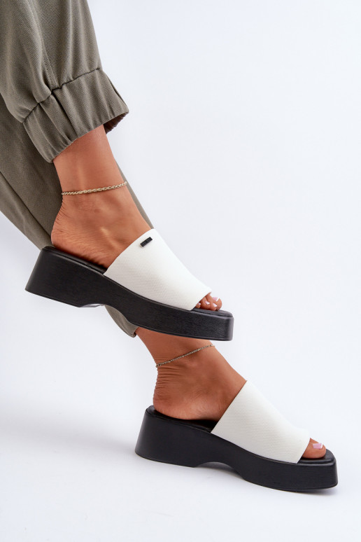 Moteriškos šlepetės Big Star NN274022 baltos spalvos