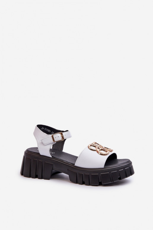 Moteriškos basutės    su aukso spalvos detalėmis baltos spalvos Vinceza 7910