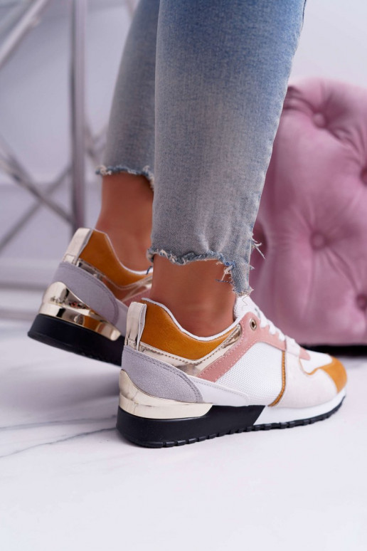 Laisvalaikio batai įvairių spalvų